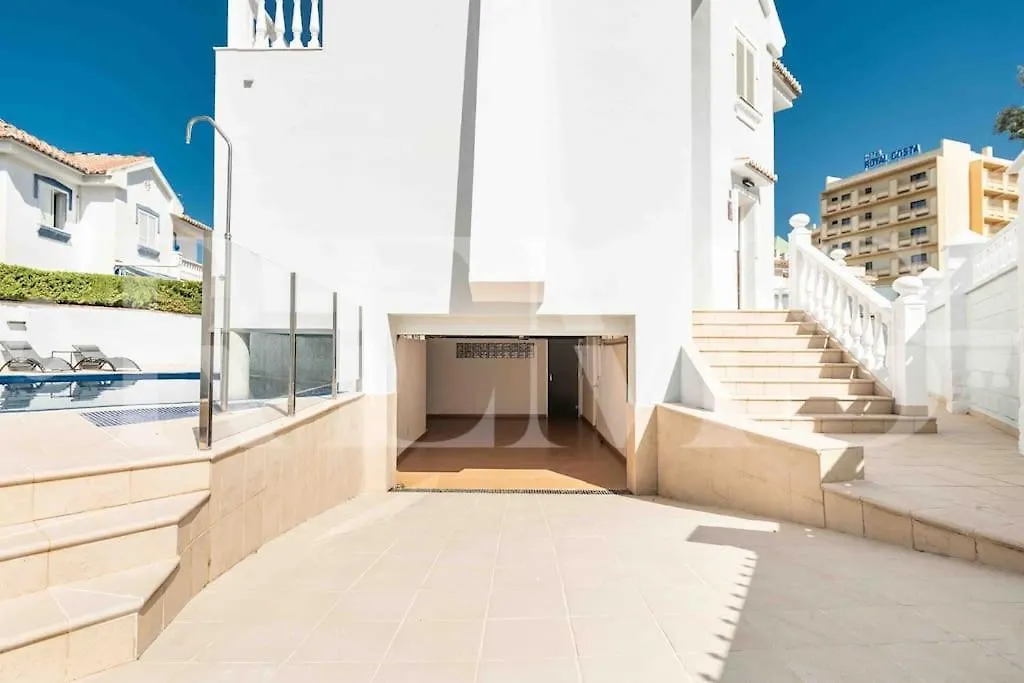 Full House With Pool, Bbq And Garden By Rems Villa Torremolinos