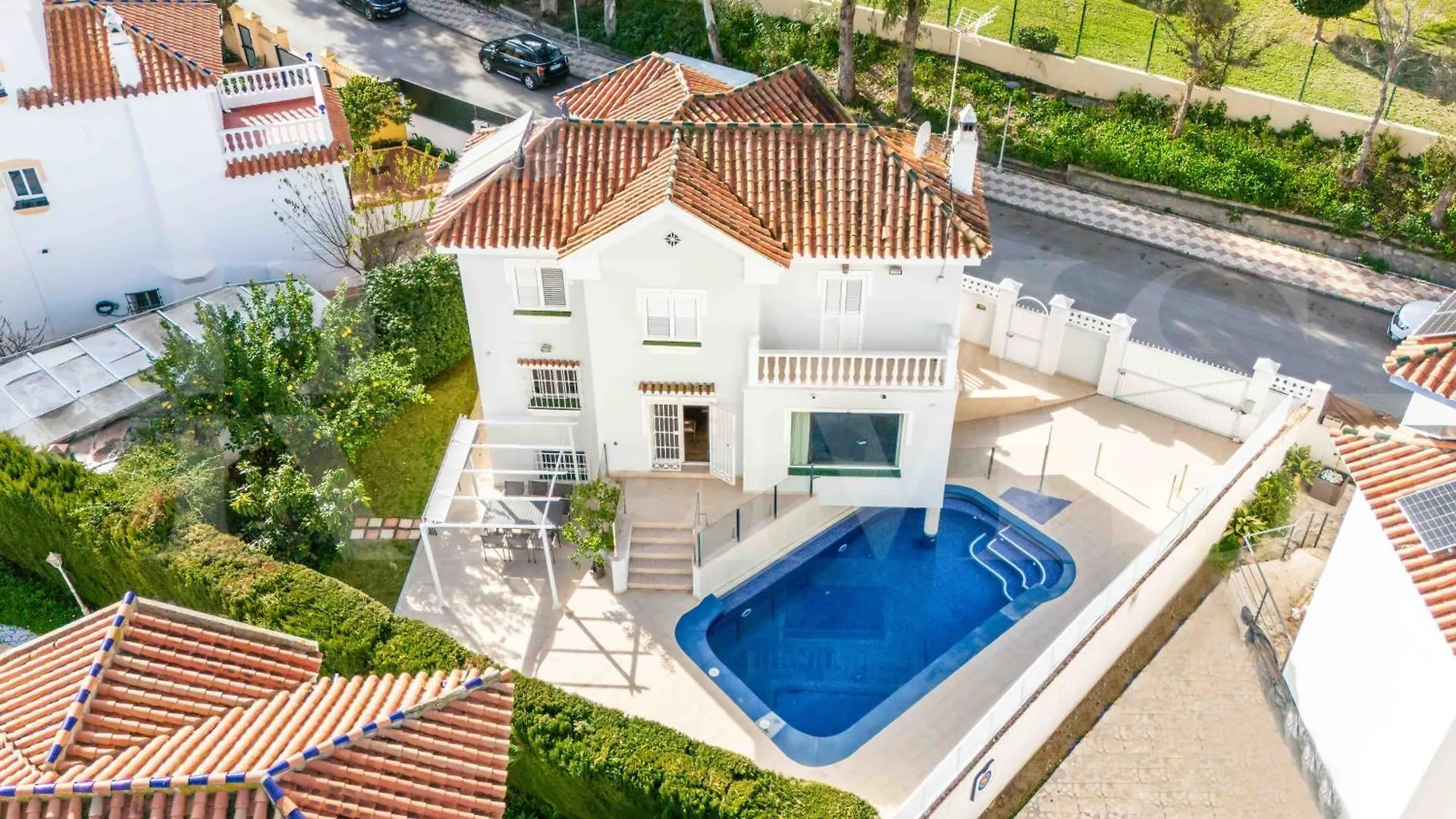Full House With Pool, Bbq And Garden By Rems Villa Torremolinos